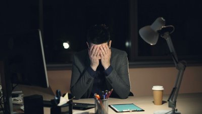 Waarom je te laat aan de bel trekt over werkstress